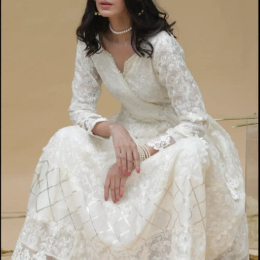 Ansab Jahangir Studio “Kinar” Net/Organza Angarkha Suit — Size Large — Preloved - Picture 4 of 5